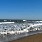 Piso Angeles - 1ra Linea De Playa アパート