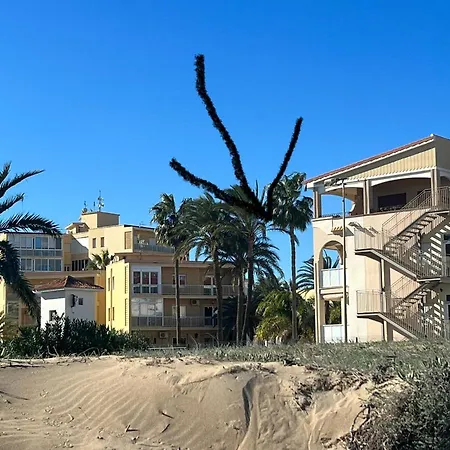 Piso Angeles - 1ra Linea De Playa アパート